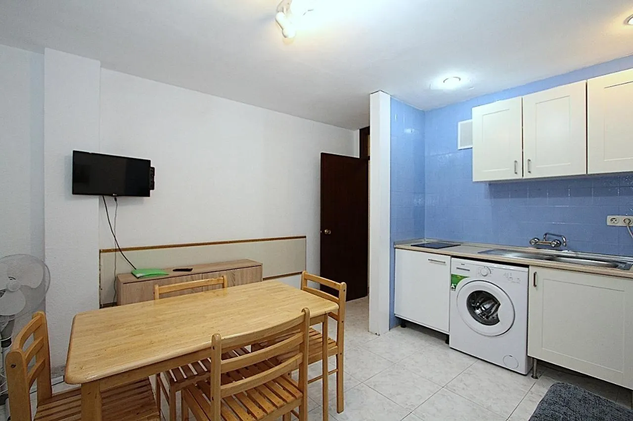 Apartment Bond Lloret de Mar 0*,
